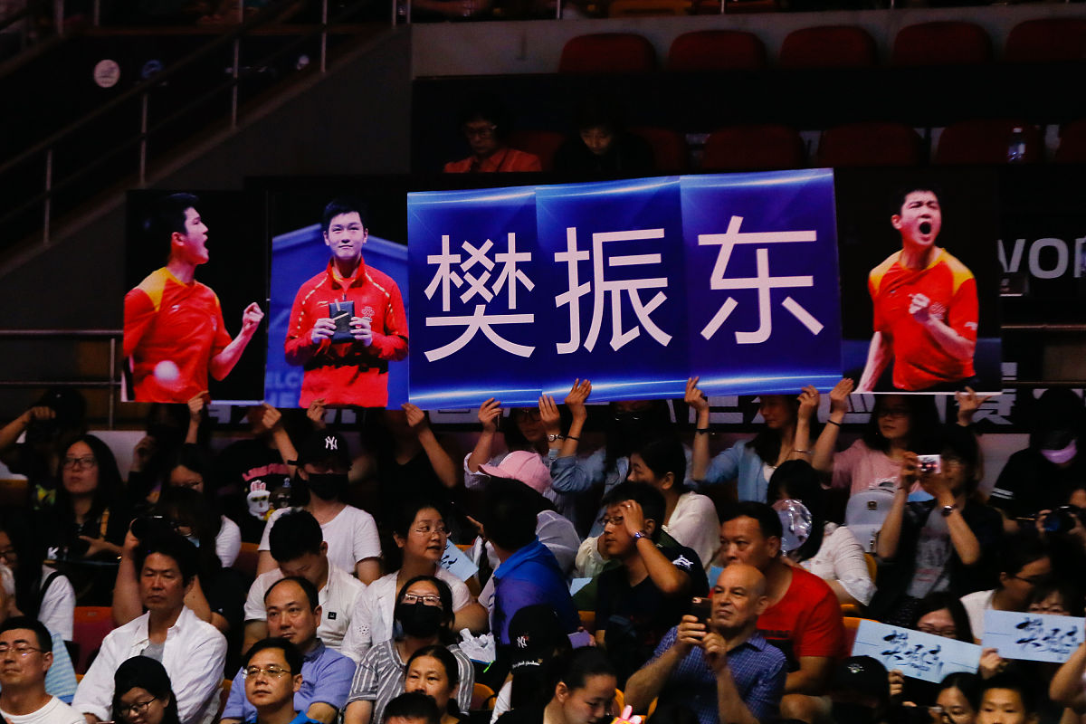 开云官网-精彩胜负紧锣密鼓，赛场氛围热烈的简单介绍