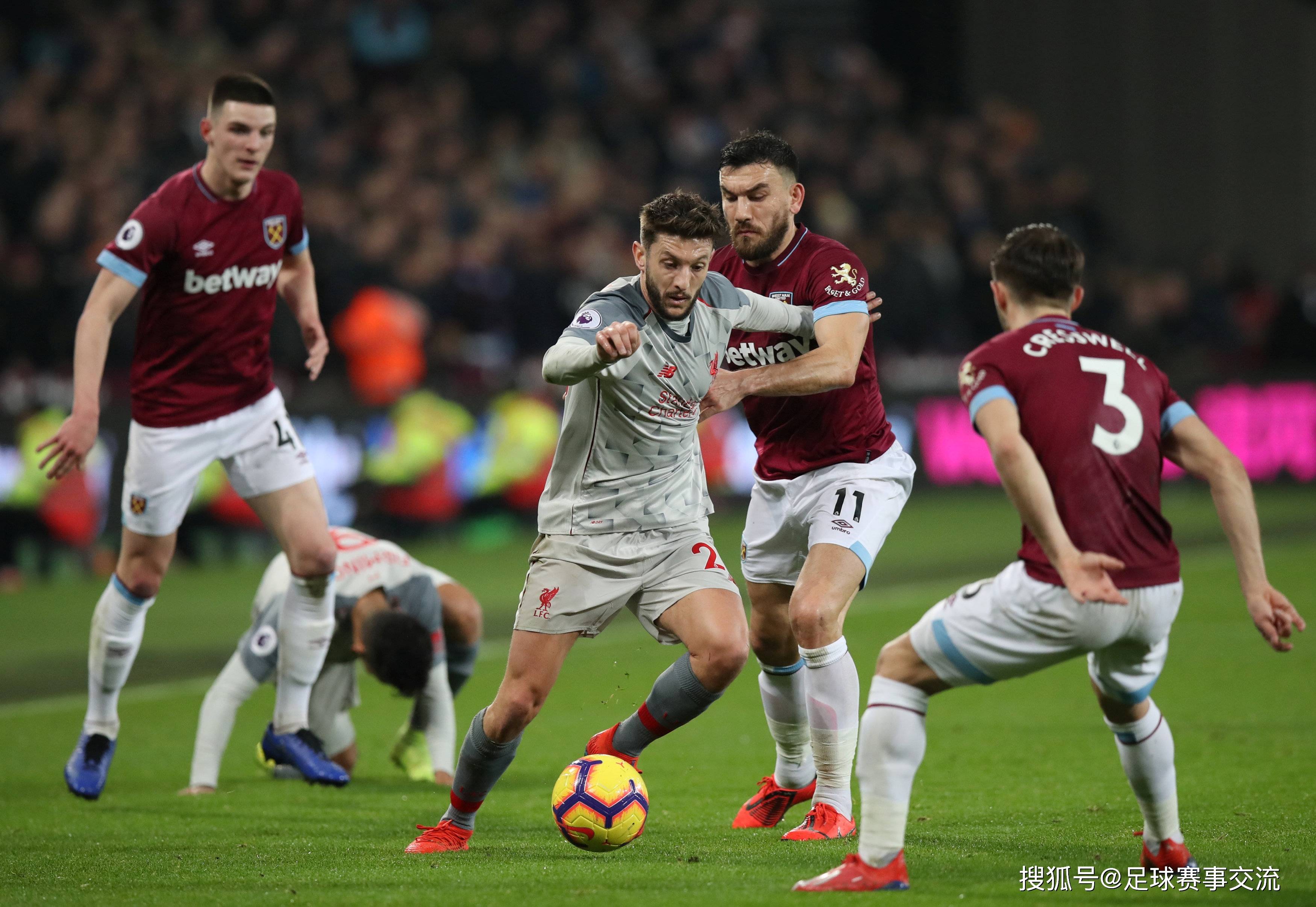 开云体育登录-关于足球比赛的激烈竞争令人热血沸腾的信息