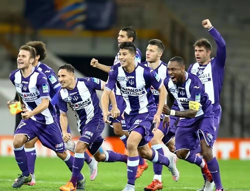 里昂客场不敌尼斯，失去积分榜前三位置的简单介绍