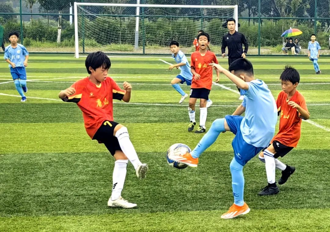 开云APP-争夺胜利，球员开展综合训练