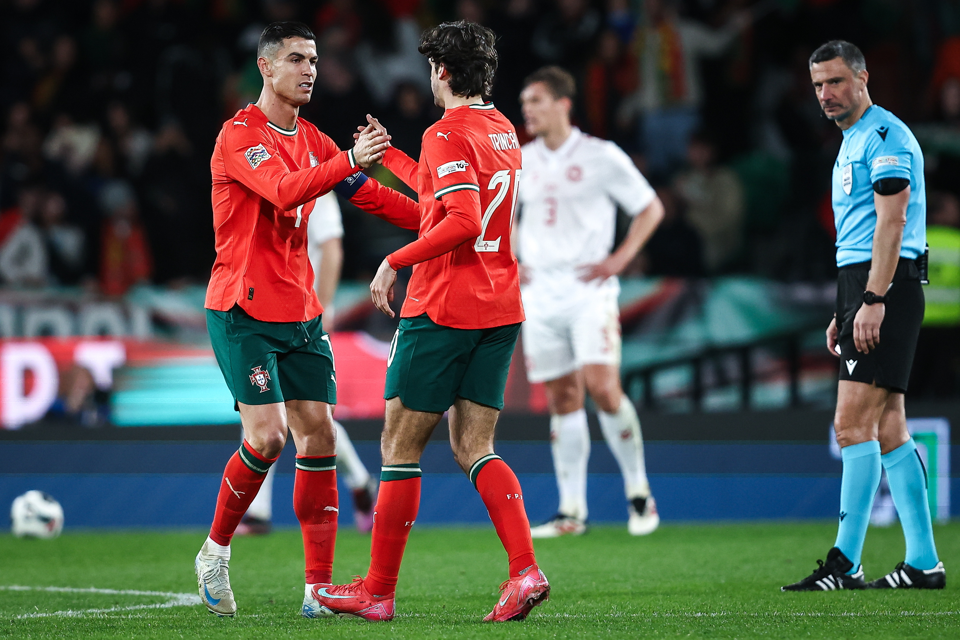 墨西哥逆转智利,晋级欧国联半决赛 墨西哥逆转智利,晋级欧国联半决赛