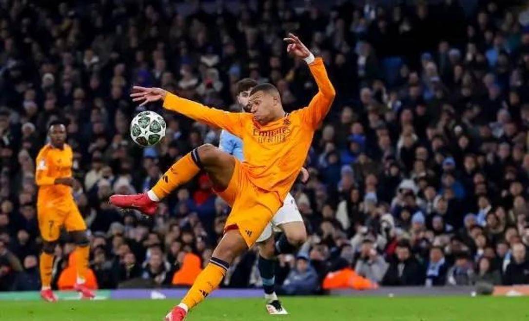 开云体育登录-德国逆转荷兰，米勒射门角度完美