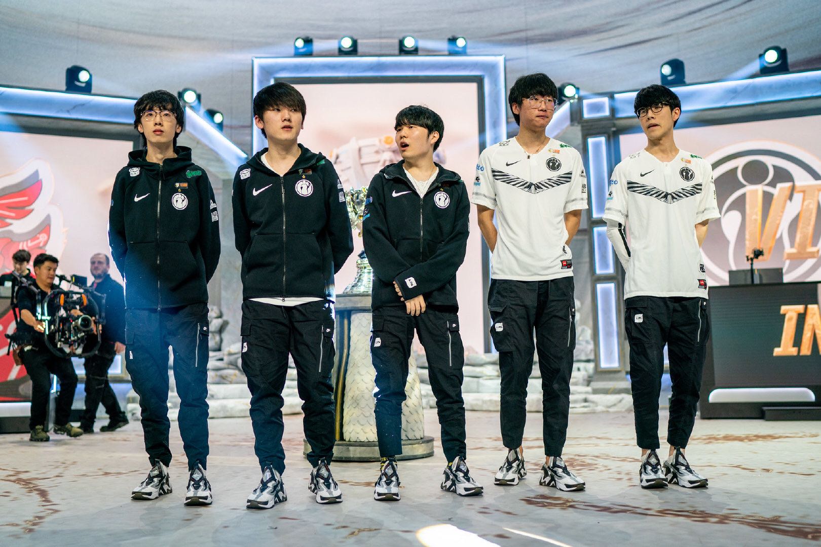 多哥女足打出精彩比赛，可喜地晋级下一轮