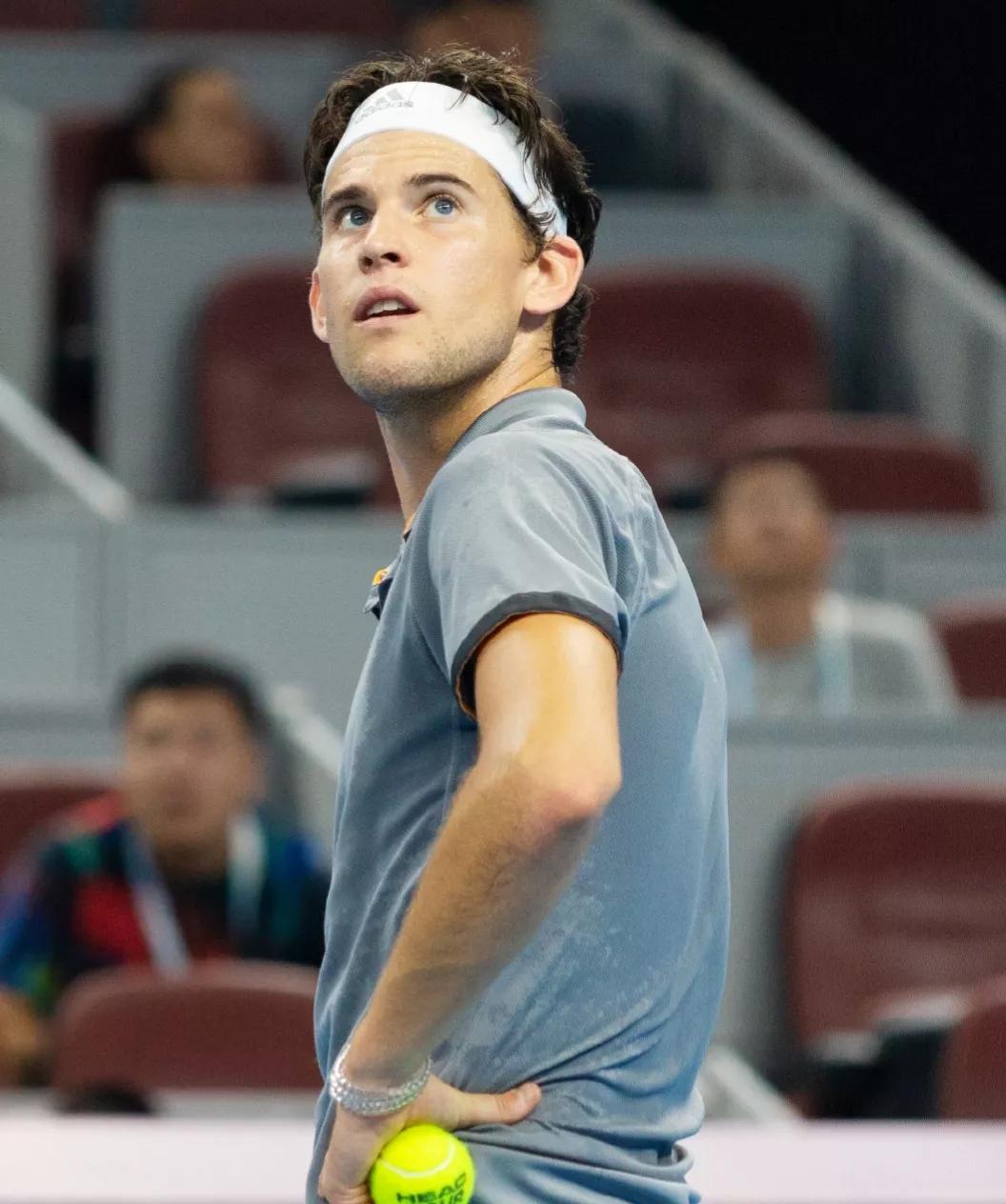 CLG险胜BRO,Uzi操刀奇招英雄翻盘顶尖较量四强赛,锁定晋级资格的简单介绍 CLG险胜BRO,Uzi操刀奇招英雄翻盘顶尖较量四强赛,锁定晋级资格的简单介绍