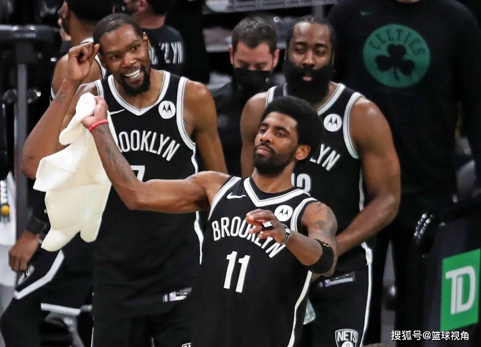 篮网队击败雄鹿队,杜兰特砍下三双 篮网队击败雄鹿队,杜兰特砍下三双