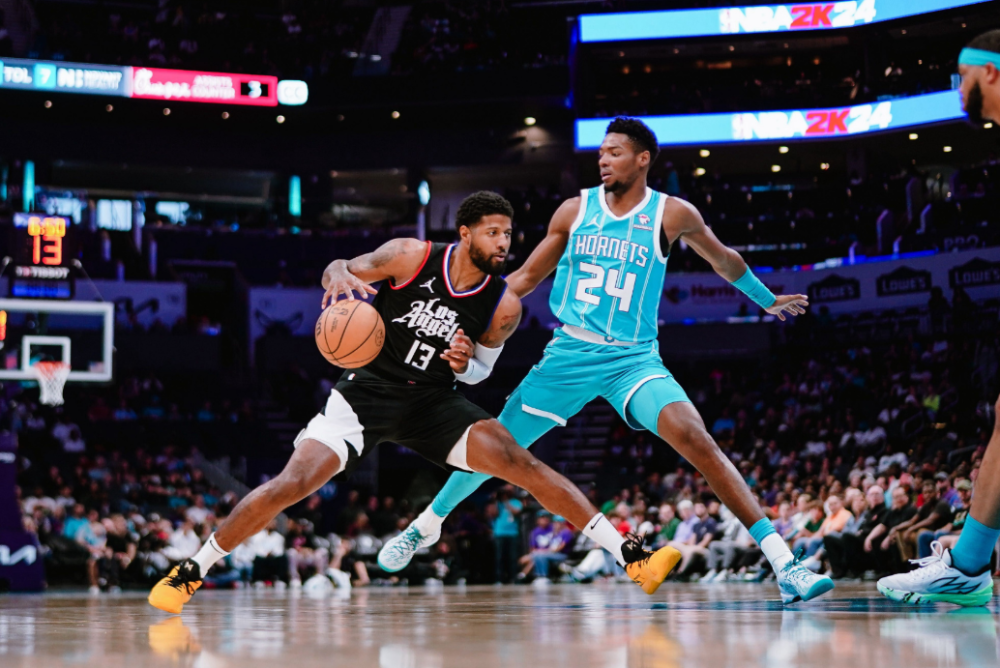 快船客场力克黄蜂，乔治砍下30分