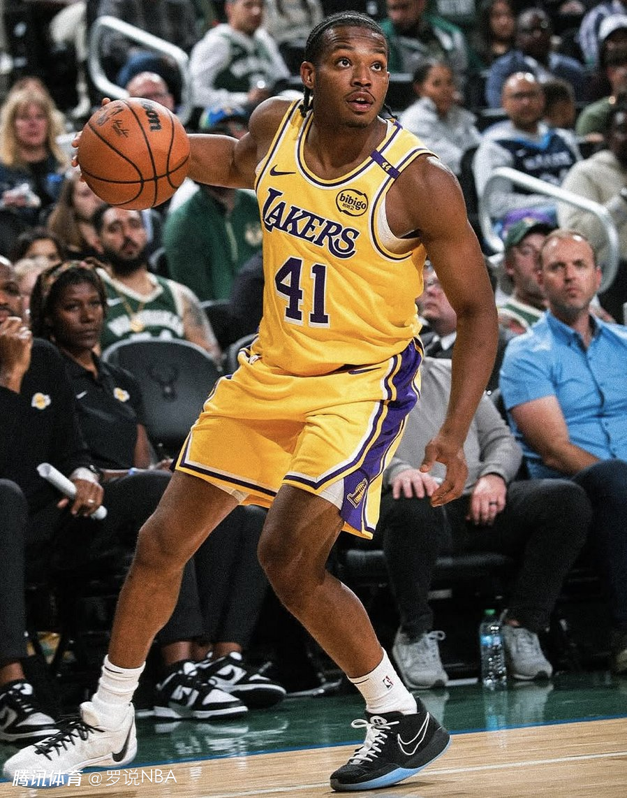 米什利主裁比较抢眼，但无助球队取胜