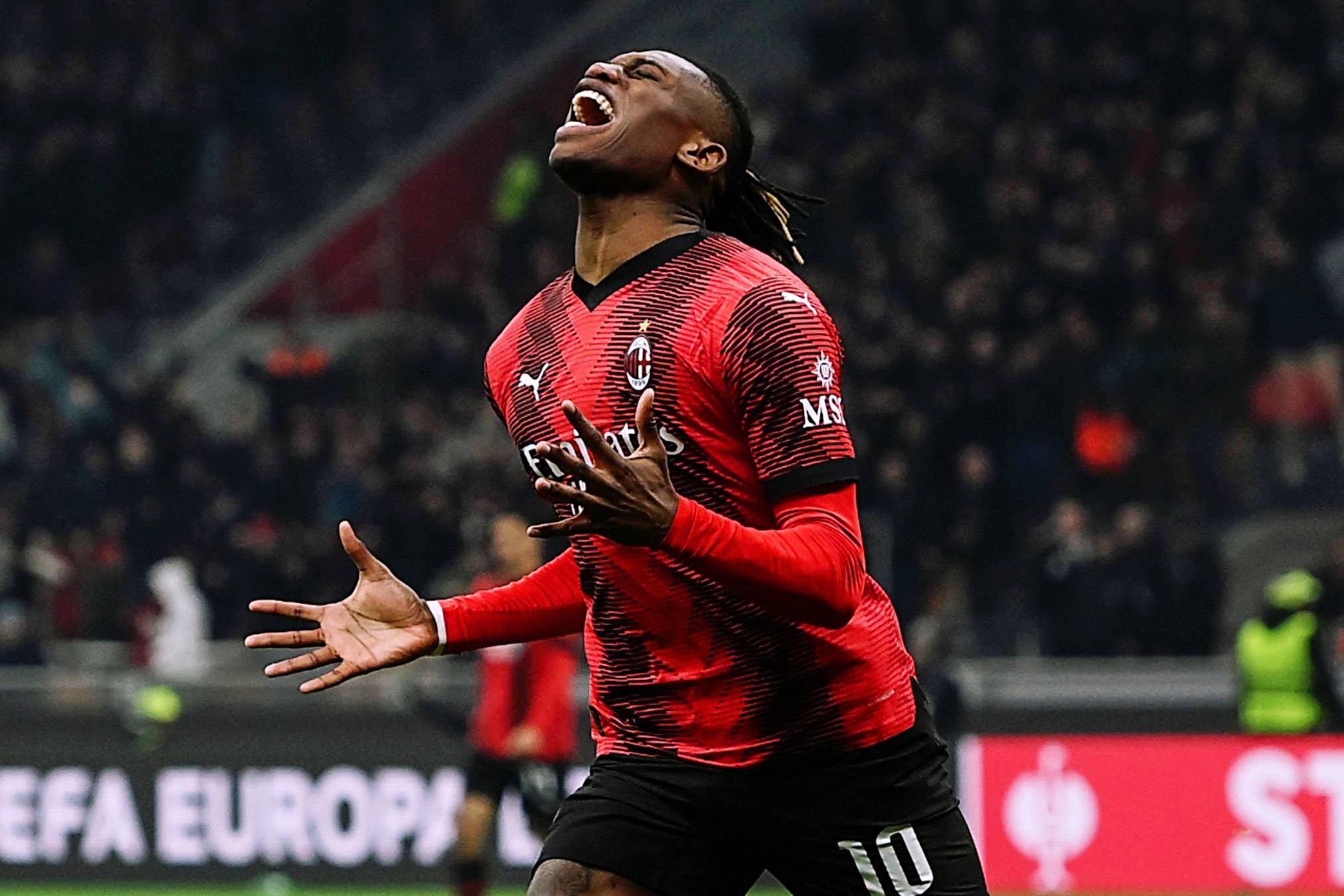 关于勒沃库森轻取AC米兰，布鲁诺高光表现的信息