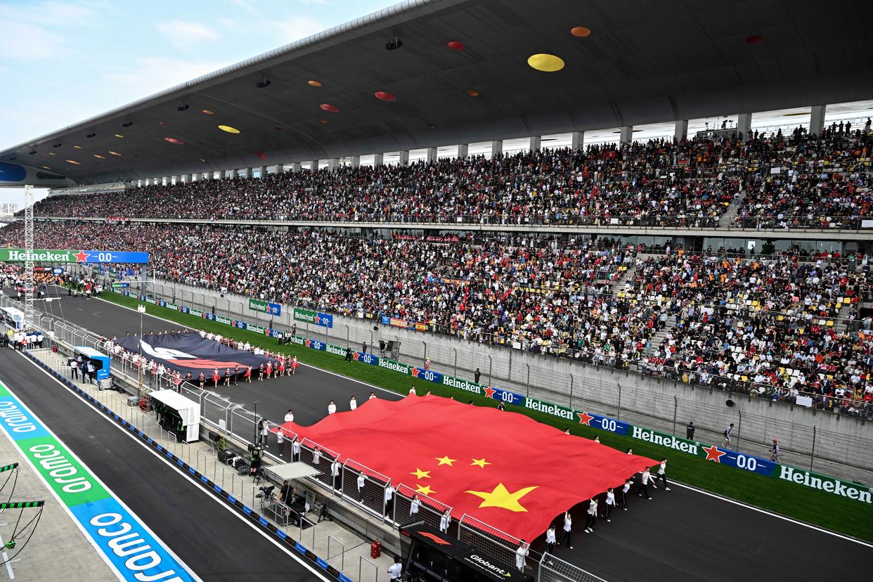 红牛二队力克哈斯车队，周冠宇扛起全队的简单介绍