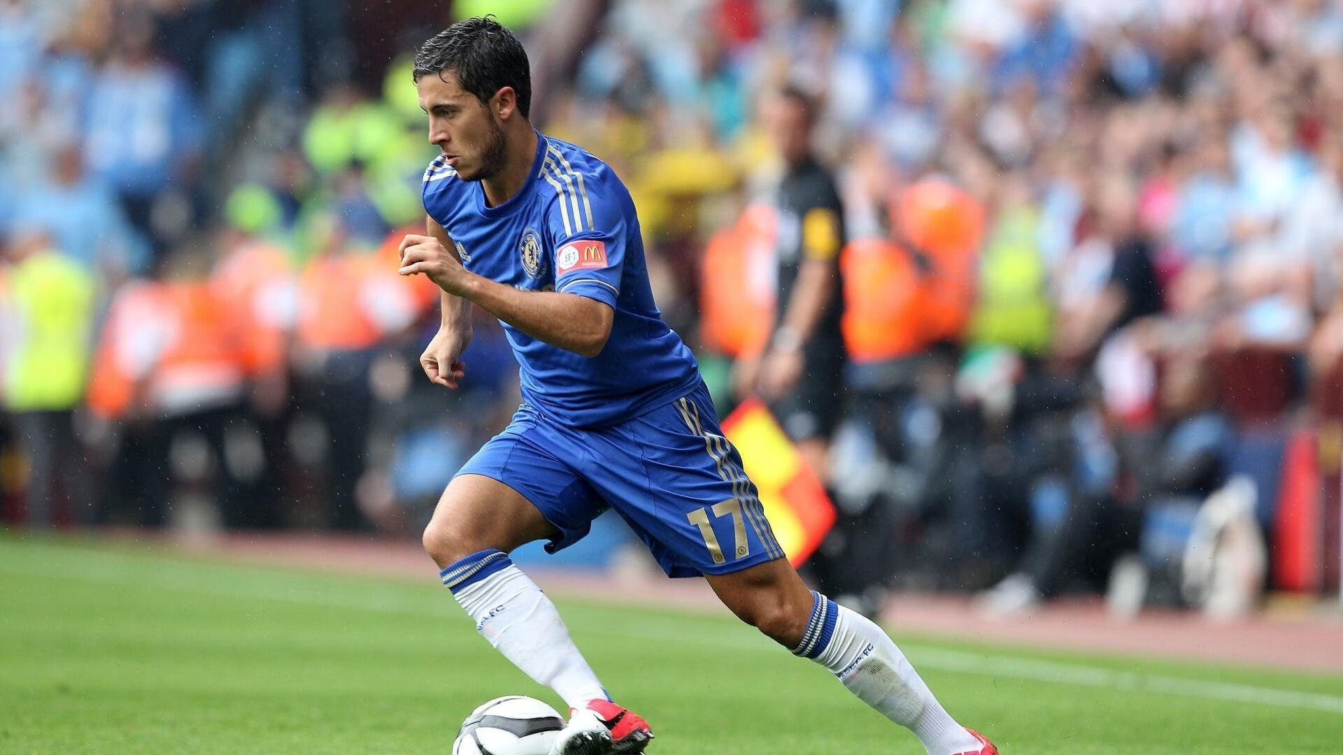 开云体育中国-不同赛场，同一种心跳，当梅西的魔法遇见劳塔罗的绝杀